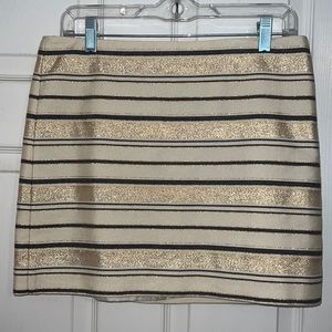 Loft skirt size 4 only worn once!